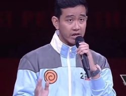 Gibran Memakai Jaket Klan Uzumaki di Debat Cawapres Kedua