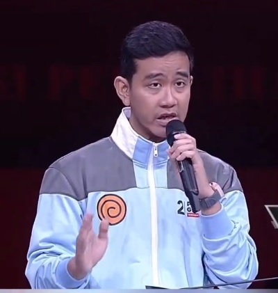 Gibran Memakai Jaket Klan Uzumaki Di Debat Cawapres Kedua