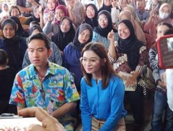 Gibran ke Depok Bagikan Makanan Susu Gratis bagi Ibu Hamil